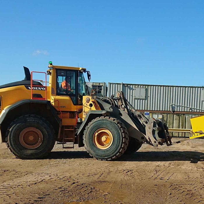 Choosing the right forklift tipping skip