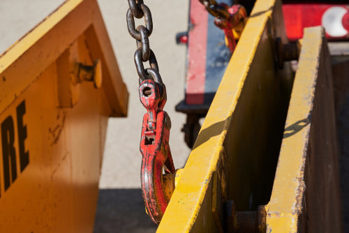 The benefits and uses of telehandler skips: Tips for choosing the right one